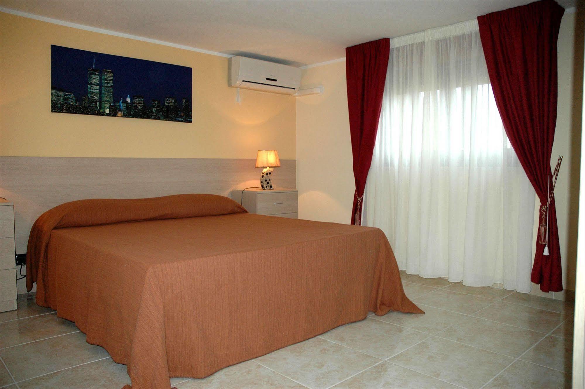 Cassiodoro Rooms Affittacamere カタンザーロ エクステリア 写真