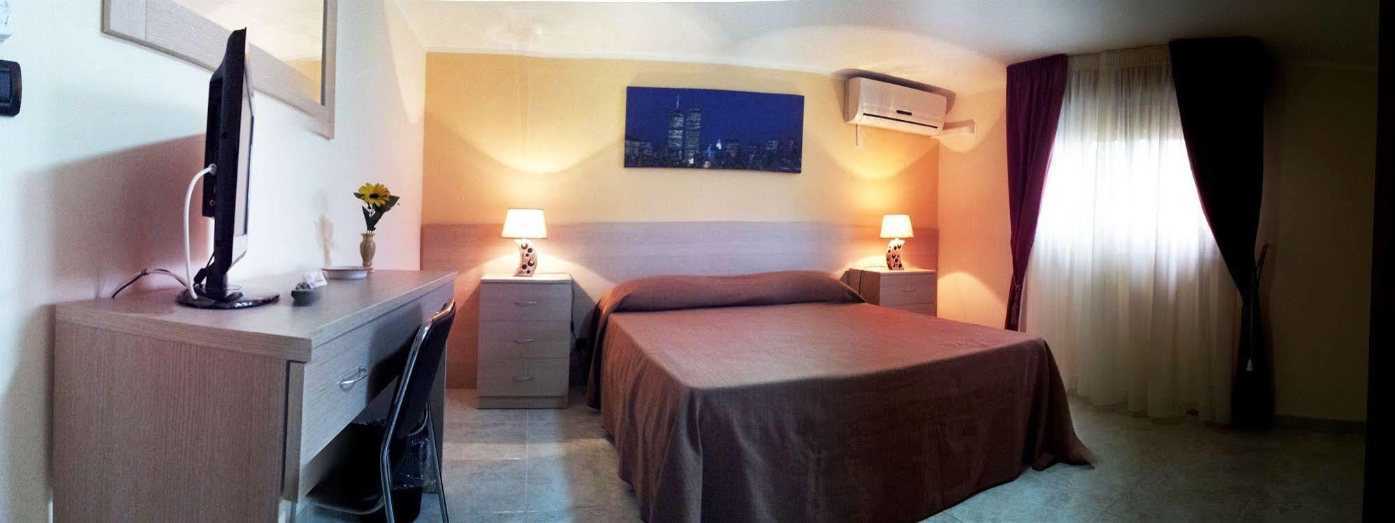 Cassiodoro Rooms Affittacamere カタンザーロ エクステリア 写真